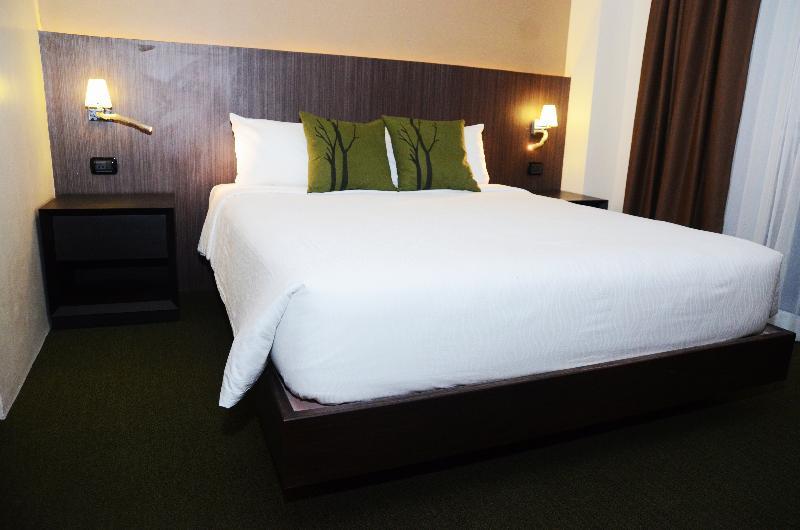 Stradella Hotel Cainta Luaran gambar