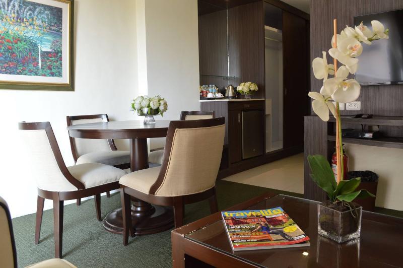 Stradella Hotel Cainta Luaran gambar
